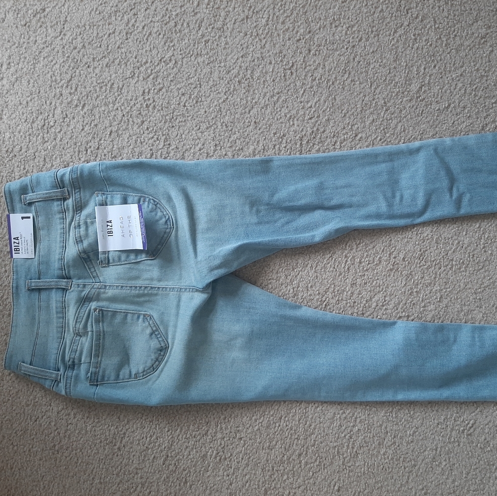 Ibiza Ripped Blue Jeans - Picture 3 of 4